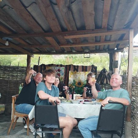 Guesthouse Elisabeth Omalo المظهر الخارجي الصورة